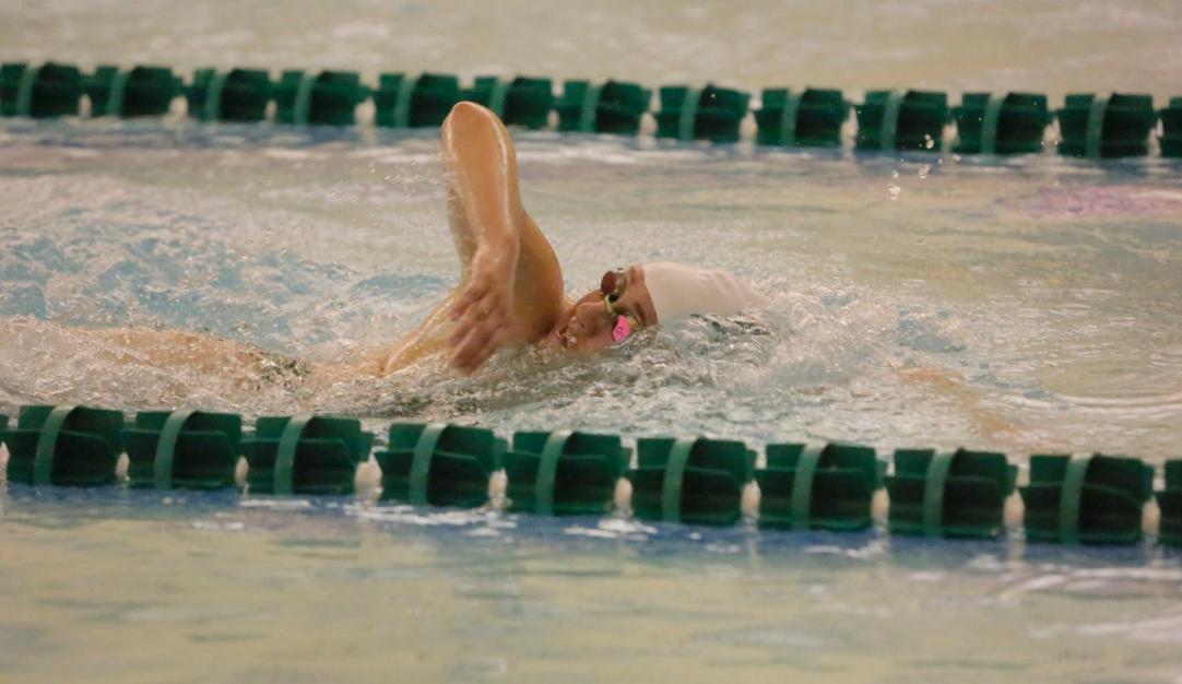 Bison swimming compete at Franciscan; Stresky establishes mark in the 1,000 free