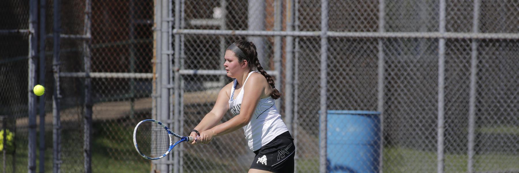 Women’s Tennis handed loss by Medaille, 9-0