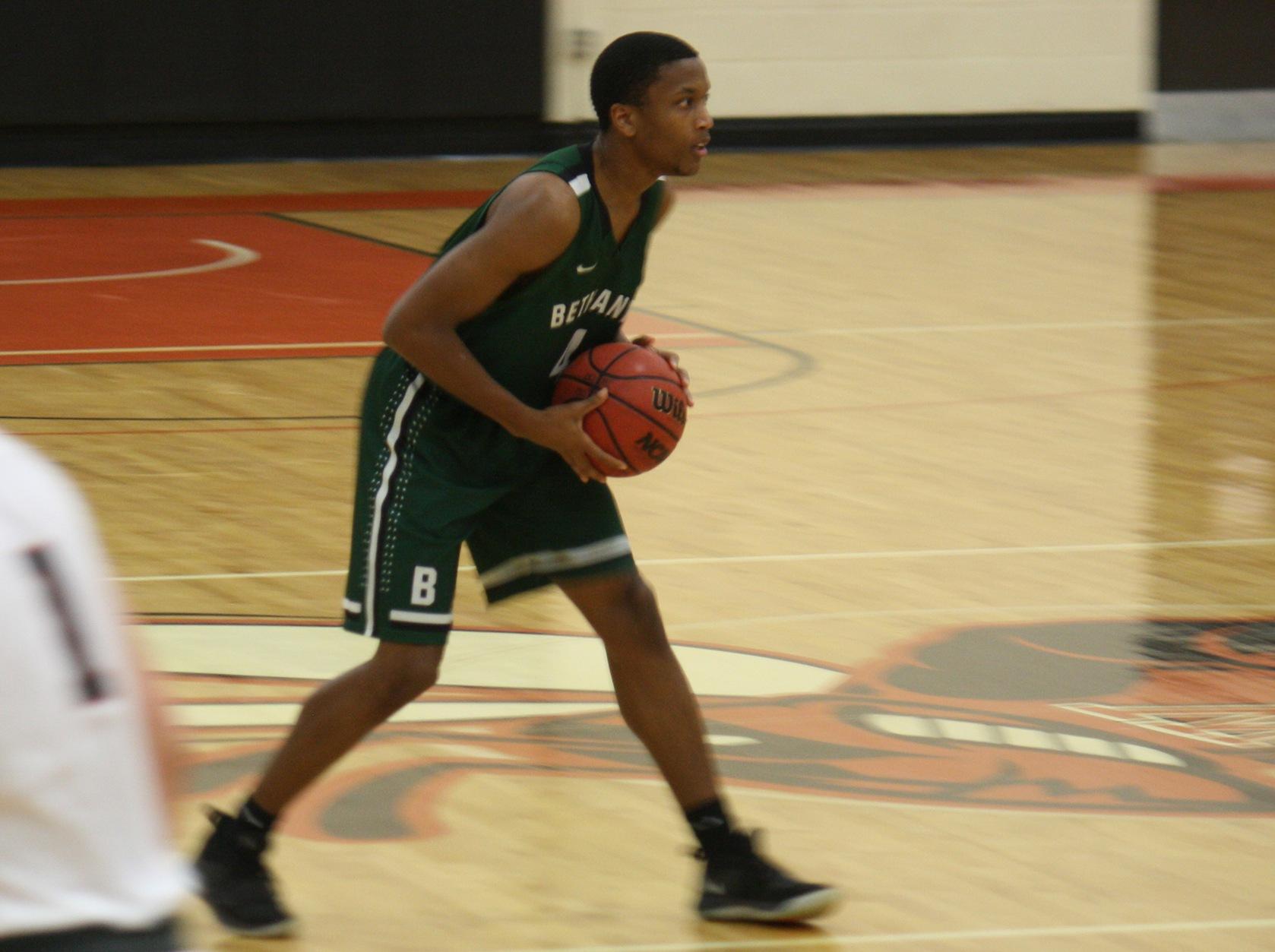 Men's Basketball Grinds Out A Win Over Waynesburg