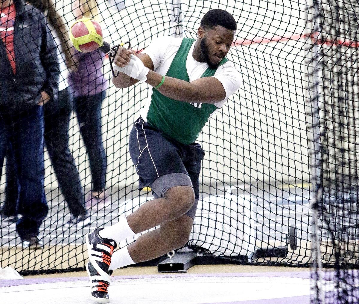 Track and Field Competes at 2020 Midwest Invitational