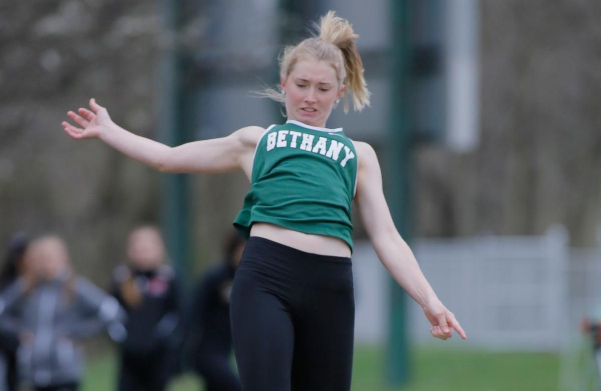 Bison women's track & field team competes at Kenyon